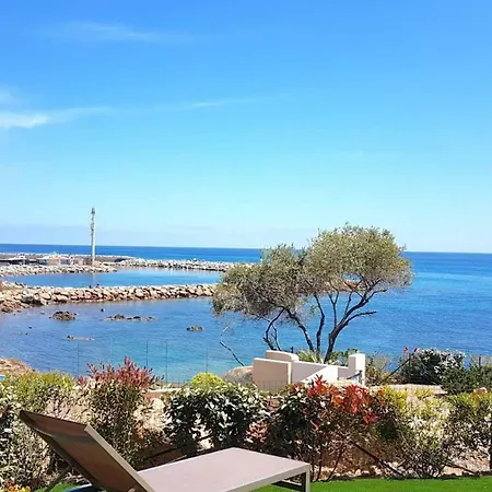 Corsicacasa De Luxe En Bord De Mer Pour 4 Pers Dans Avec Piscine A Debordement Apartment *
